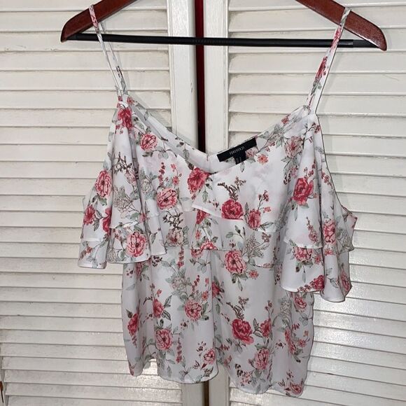 Boho Cropped Ruffle Blouse is Perfect Summer Blouse. Ready for Vacation 🛩 - Picture 1 of 16